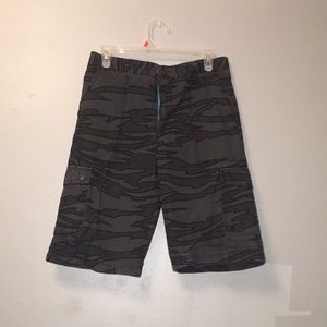 SHUAN WHITE black and grey boys shorts